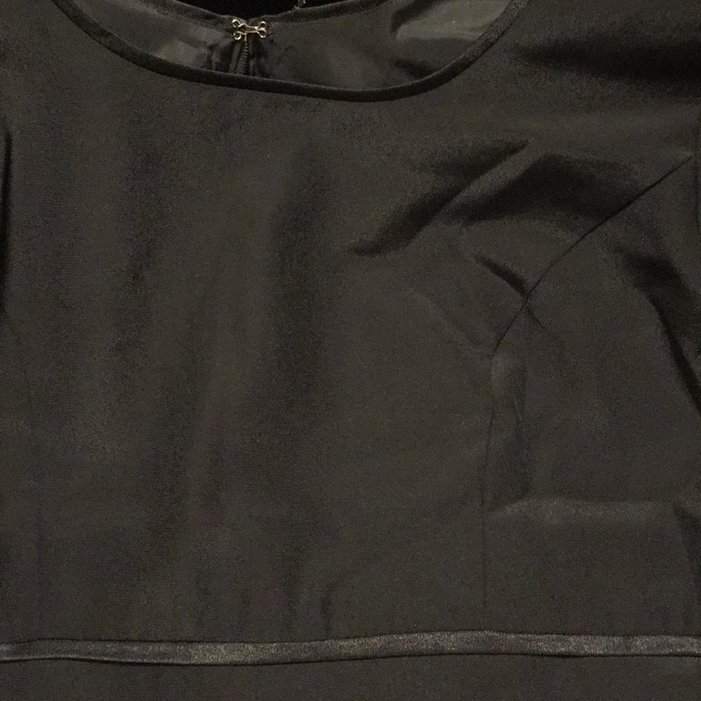 ‼️MARKED DOWN‼️ Long black semi-formal Dress - Picture 2 of 4